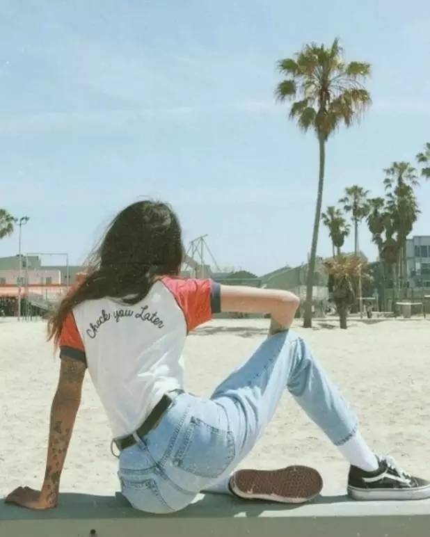 鍒樿瘲璇楀鏃ュ鍙よ,鍒樿瘲璇楃鑽夌殑棰堥湝