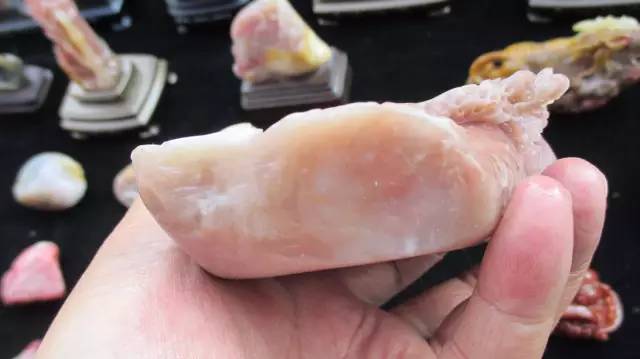 鍗氶泤鐭宠僵,鍗氶泤杞╁灞辩煶