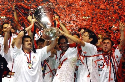 路遥书籍陈忠实,路遥与陈忠实的文学成就谁大