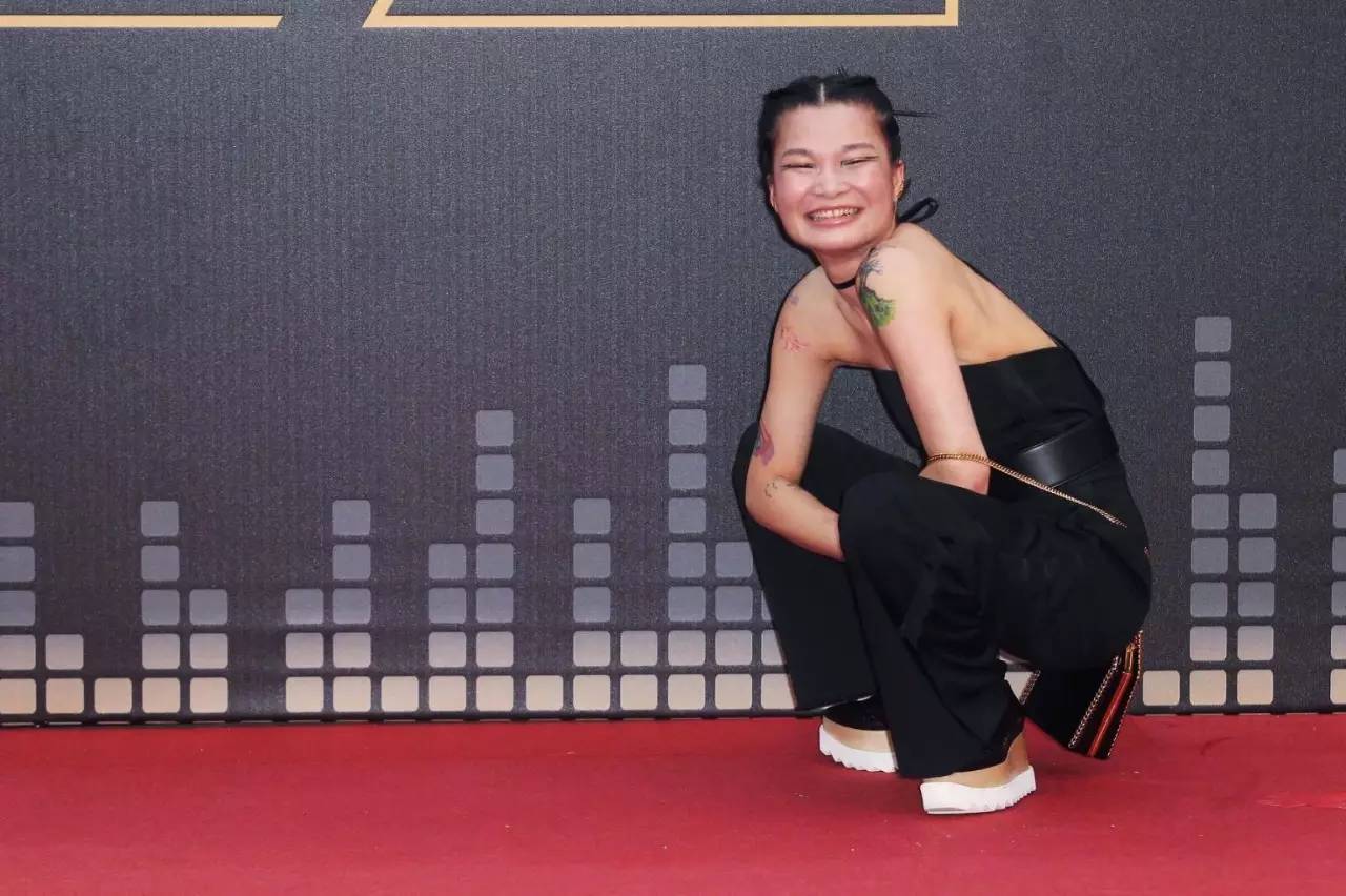 群魔乱舞飚高音,群魔乱舞丧心病狂欺软怕硬