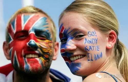 盛夏的狂欢陈冰,夏季的狂欢球迷的足球盛宴