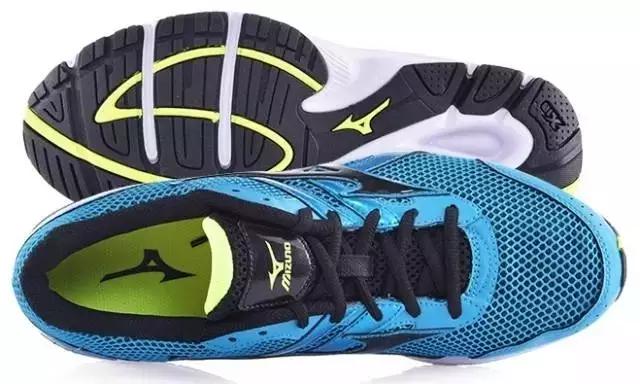 性价比超高十大跑鞋,性价比超高100多的跑鞋