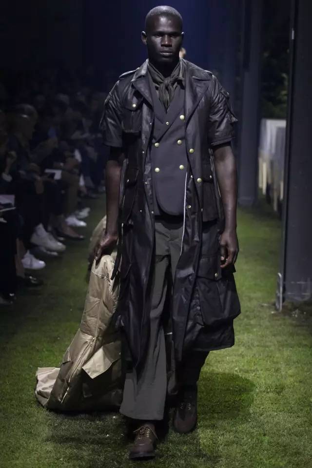 以时尚的名义怀念我们的欧洲杯－－－球场、皮草、口袋