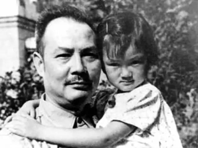 用左手练就过人书法，毅力超群的*剑英叶**次子平静离世