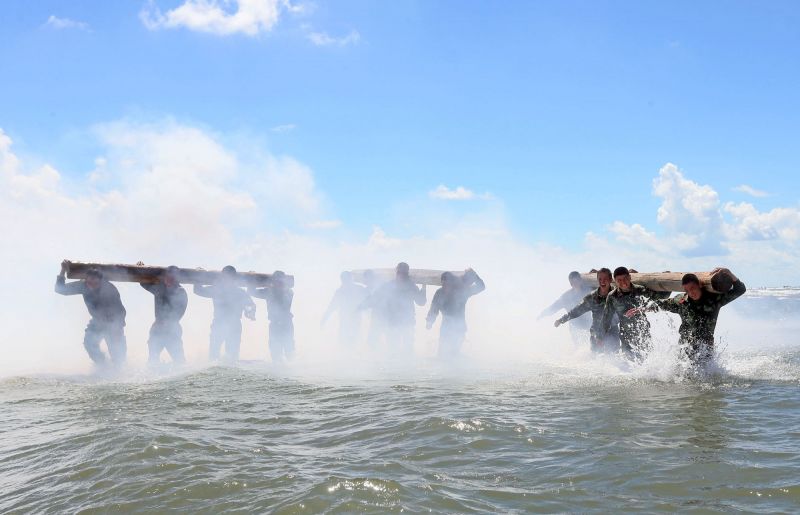 读图广西0701|柳州防二手烟呼吸装置引起网友的关注和同情