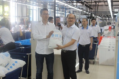 衣贝洁洗衣,衣贝洁干洗设备