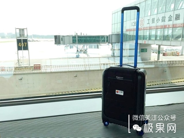 最适合自动行走的旅行箱,自动打开旅行箱