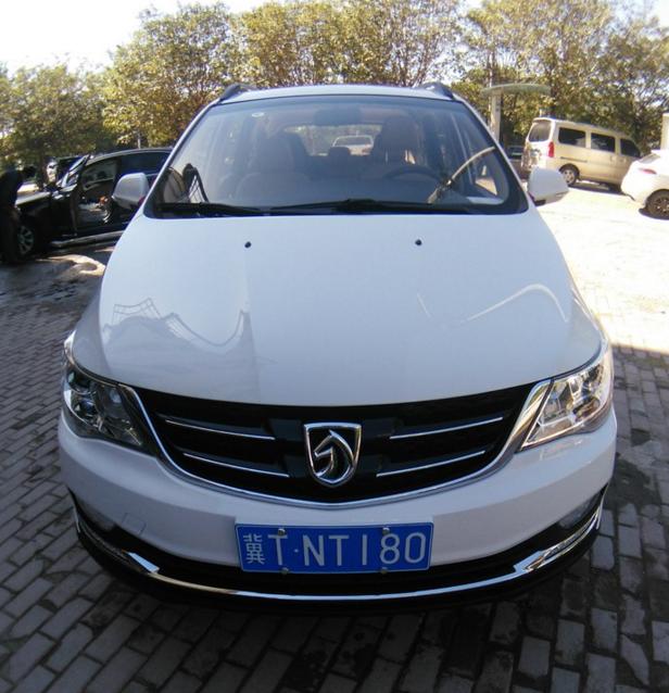 2017款宝骏7301.8l试驾视频,宝骏730用5w30好还是用5w40好