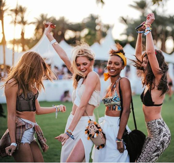 美容引起皮肤过敏怎么办,美容院干敏皮肤如何护理