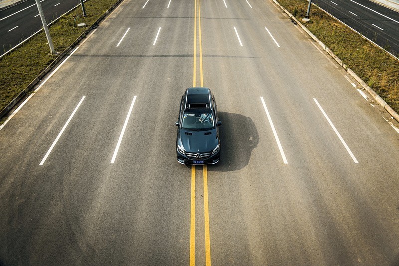 奔驰gle4004matic轿跑试驾,最新款奔驰gle400试驾