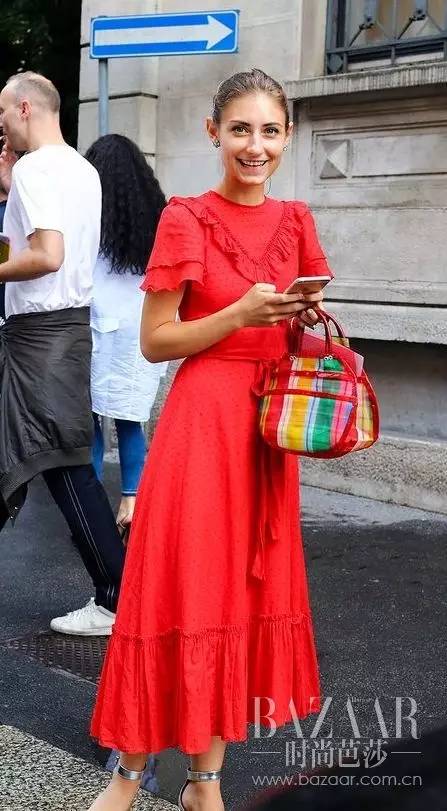 说什么肩宽肩窄难穿衣？穿对了谁管我是倒三角or正三角！