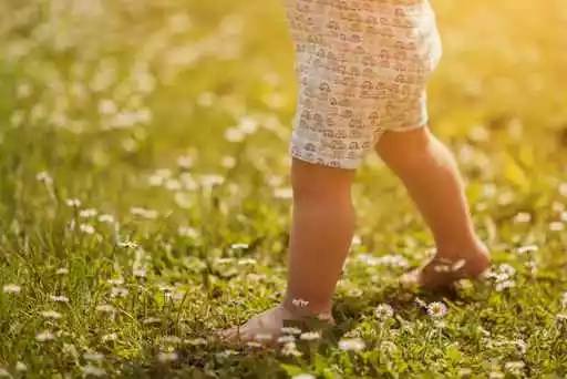 孩子走路内八字要不要管？怎么管？答案都在这儿了！