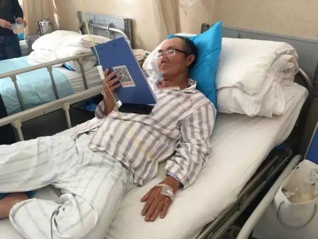老张的病房被“挤爆”了!对于大家的捐款,他有话说