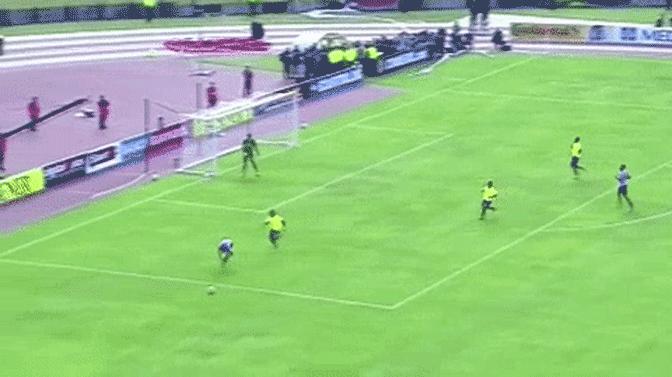 c罗和伊布的经典之战世界杯,2014年c罗击败伊布