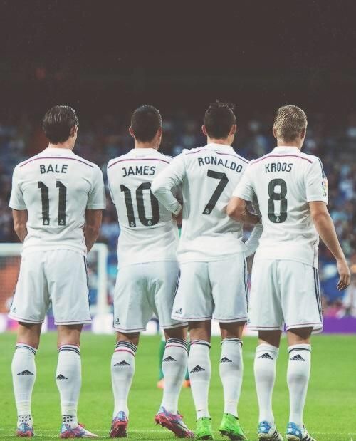 以时尚的名义怀念我们的欧洲杯－－－球场、皮草、口袋