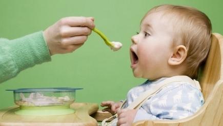 断奶时间妈妈要吃什么比较好,喂母乳的宝宝怎么吃米粉