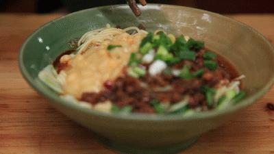 上海宝山魔都三兄弟重庆小面,舌尖2推荐