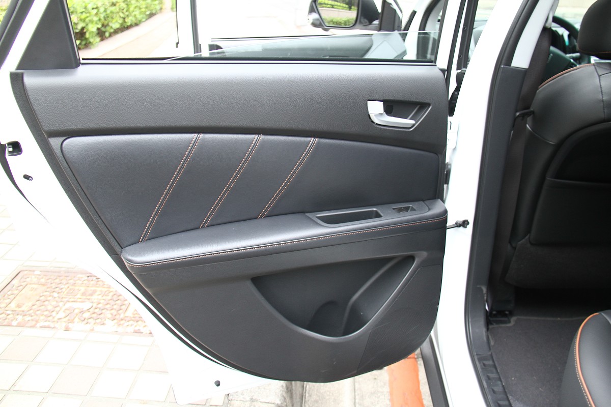 2014年纳智捷u6至尊版高速试驾,纳智捷u6引擎