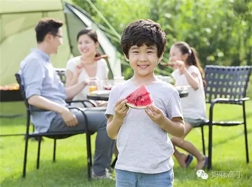 该把孩子丢给老人带吗,把孩子丢了给老人带什么心态