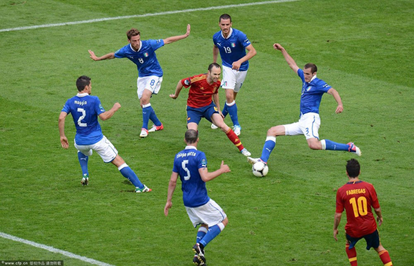 足坛现役球员夺冠次数,足坛29号战袍