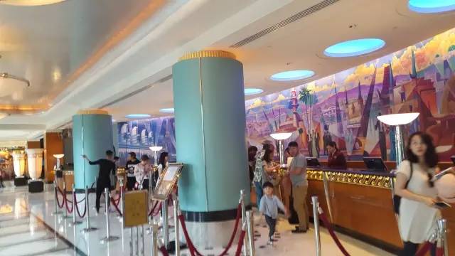 迪士尼好莱坞酒店门口有海边么,迪士尼好莱坞酒店要门票吗