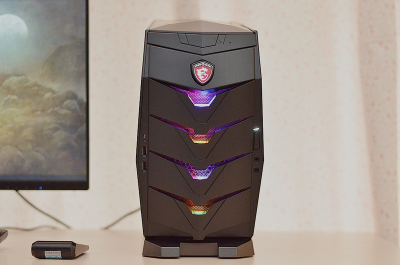 看,有光!异形般的电脑如是说