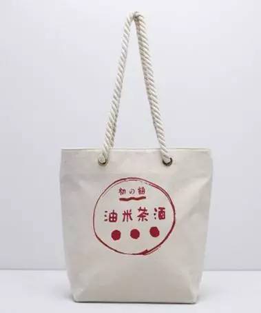 适合夏天背的包包小品牌,适合夏天背的大牌经典包