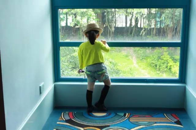 迪士尼好莱坞酒店门口有海边么,迪士尼好莱坞酒店要门票吗