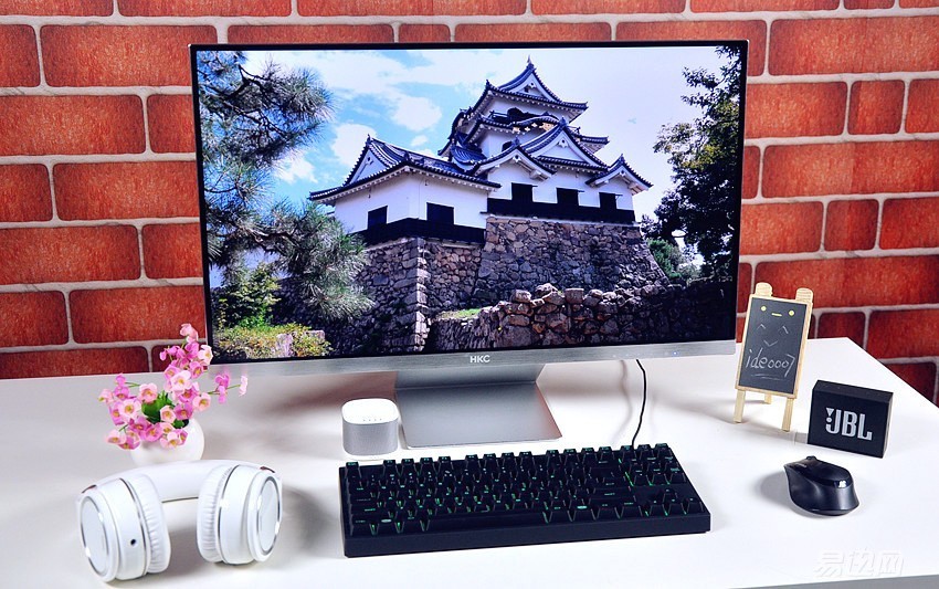 专门为设计师提供的一款显示器,设计师为什么喜欢苹果电脑