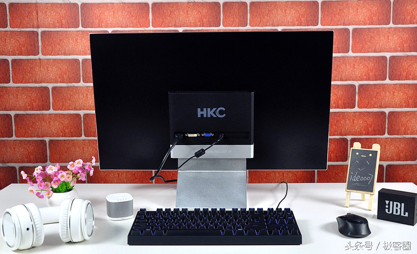 推荐几款设计用的显示器,入门级设计类显示器