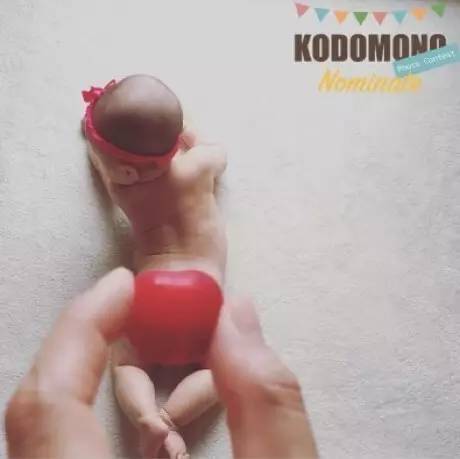 无缝对接丨这才是真正的蜜桃臀！最新晒娃技能走红，娃娃以后咋个面对桃子哦······