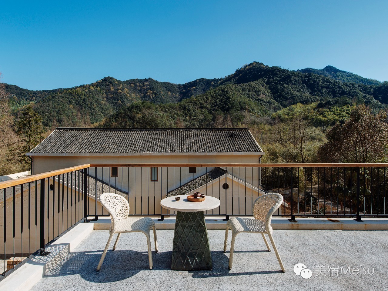 多亏这帮牛气的设计师，才横空出世了那么多惊艳美宿！后起之秀不断涌现，同质化是否有望减弱？