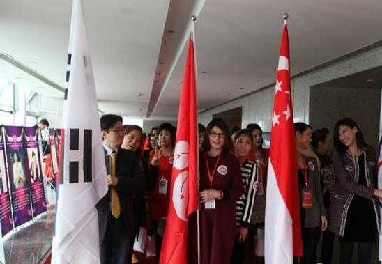 万人大赛完整版视频,世冠总决赛万人现场