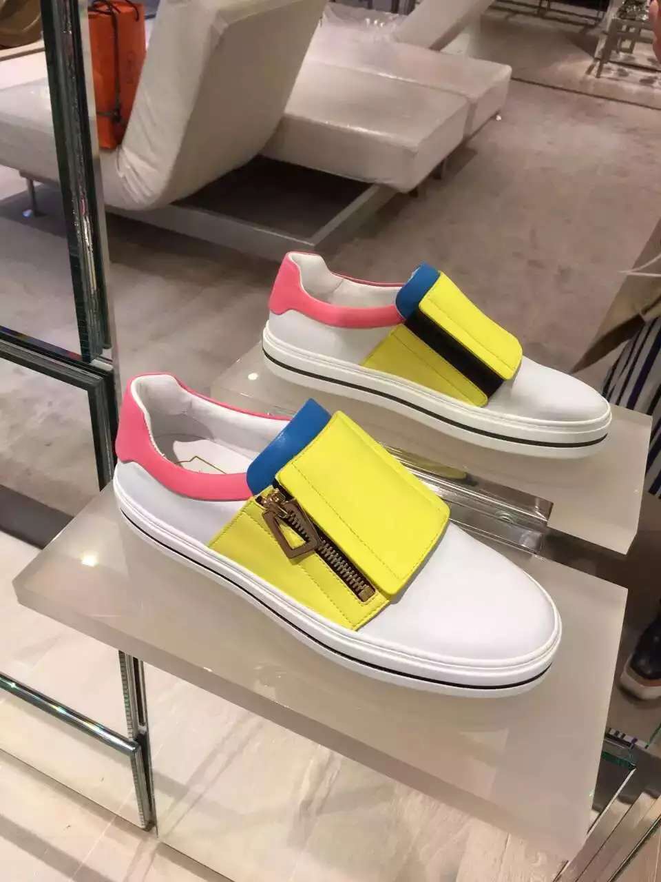 rogervivier方扣单鞋,rogervivier方扣鞋各款式