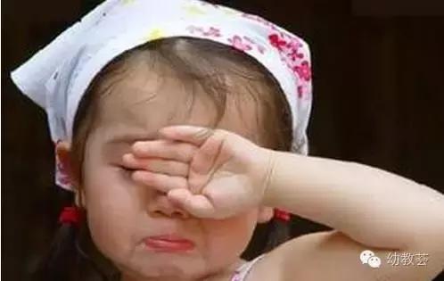 4岁孩子上幼儿园不开心怎么办,孩子上幼儿园啥也不会怎么办