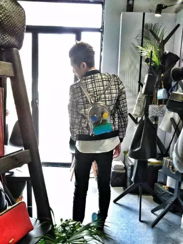 高圆圆粉色包包,高圆圆包包谁设计的