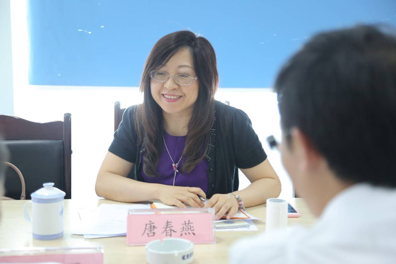 岸宝集团副总裁唐春燕女士莅临天府TV指导交流工作