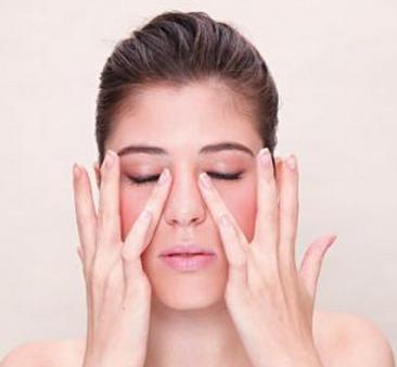 眼袋太重怎么办找对方法很重要,常年熬夜又喝水多有眼袋怎么办