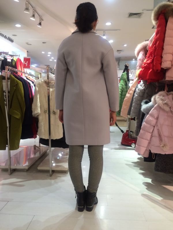 叫上闺蜜杀向武汉各大商场只为淘新衣!光这架势服了!