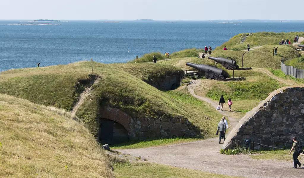 芬兰首都赫尔辛基,赫尔辛基24小时地铁