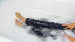 毛衣衣服缩水了怎么能恢复原样,怎么让缩水的衣服变回原样