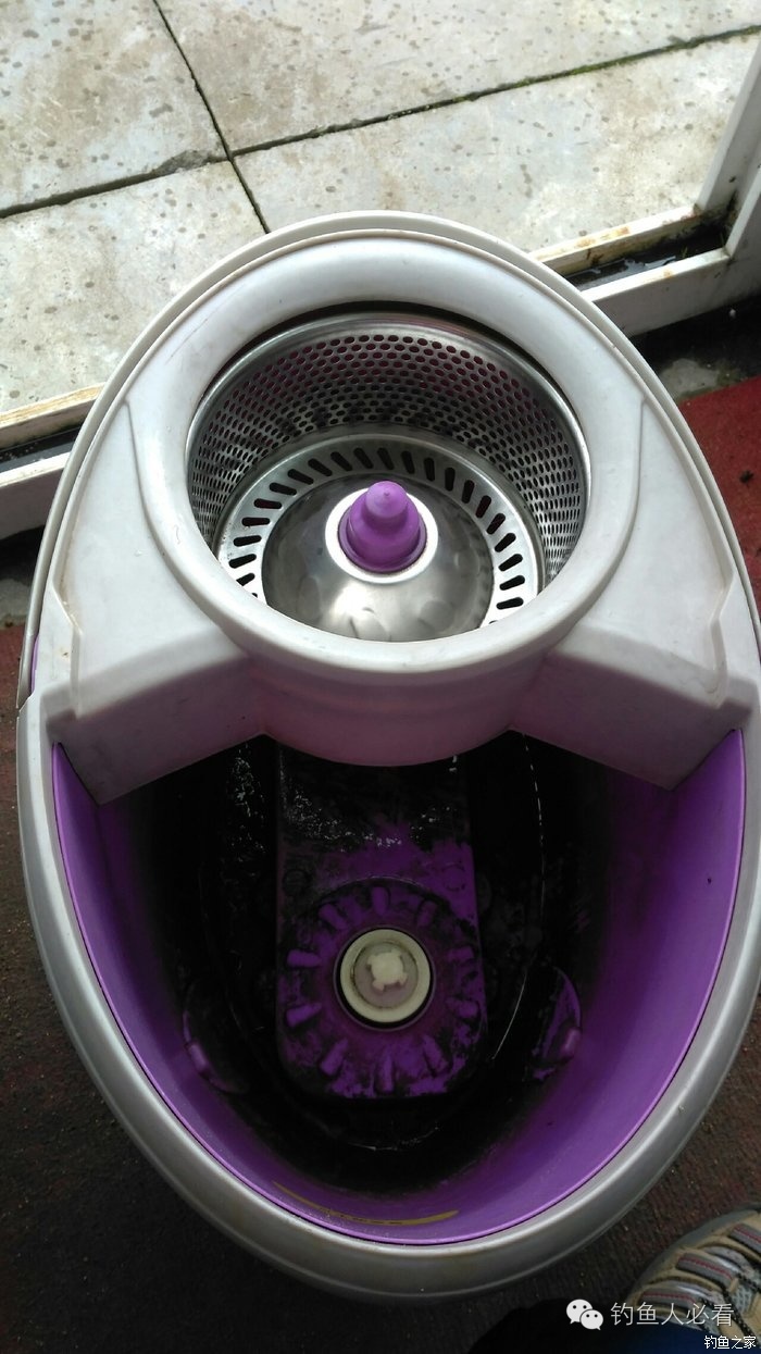 拖把桶改装钓箱,拖把桶改钓箱