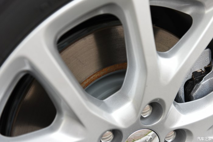 酷斯特女王再次登场：16款2.4L领先版自由光提车作业