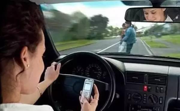 我把女朋友的朋友圈屏蔽了,聊了很久的女生朋友圈屏蔽了