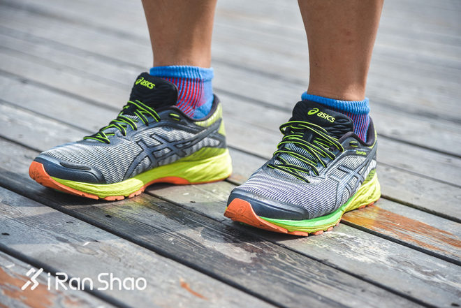 TopX|硬碰硬较量四款主流缓冲跑鞋横评对比