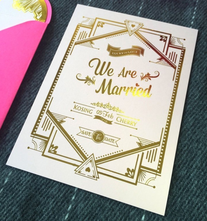 这张婚礼请柬有“毒”,还不速来围观!