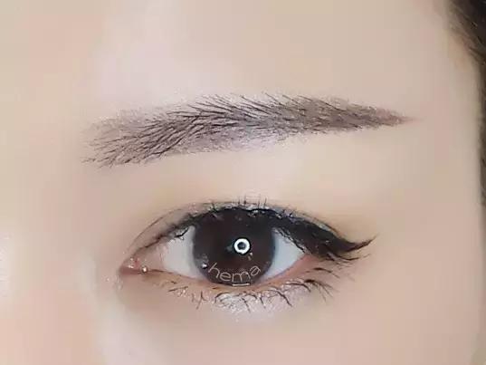 重度蓝眉红眉怎么设计眉形,眉形不是平眉怎么修眉呢