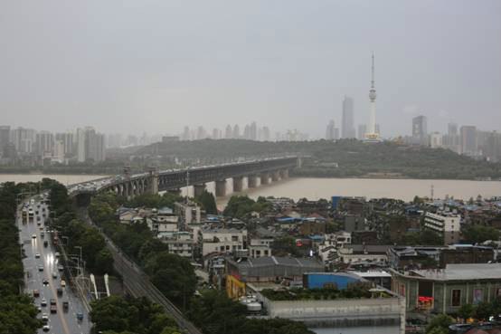 超多美图慎入！开神车，走丝路，这些不可思议的美景就在中国！