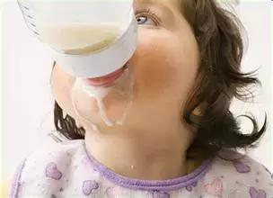 转奶不当腹泻,转奶不当