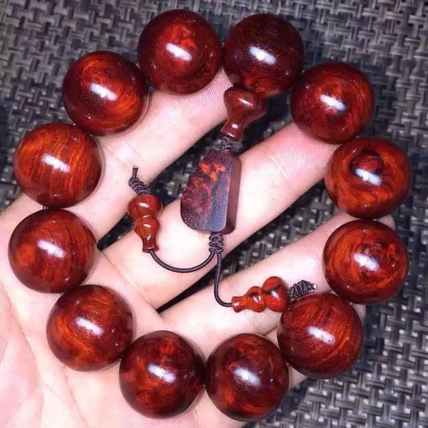 顶级小叶紫檀手串图片,怎么辨别小叶紫檀手串